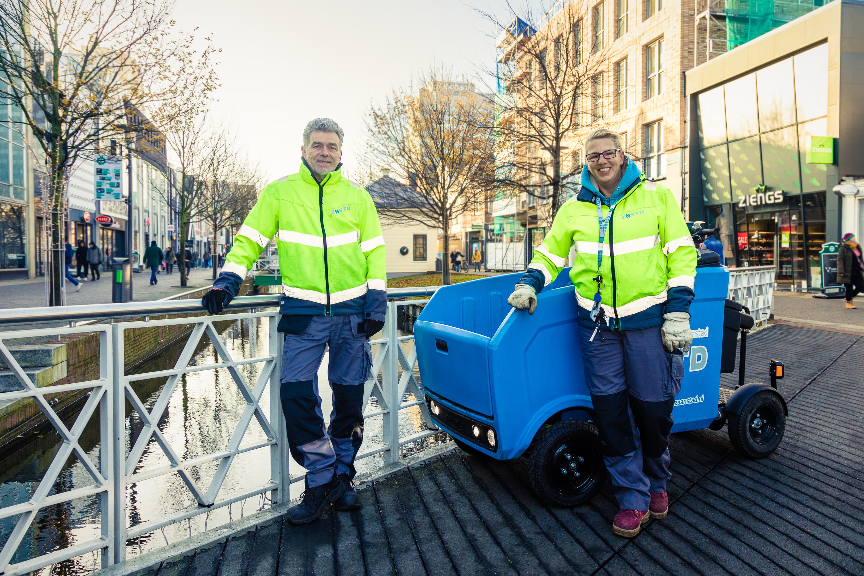 Employer Branding voor de gemeente Zaanstad, op diverse locaties in of rond het gemeentehuis van Zaandam. Beelden die aansluiten bij de visie van de gemeente Zaanstad.